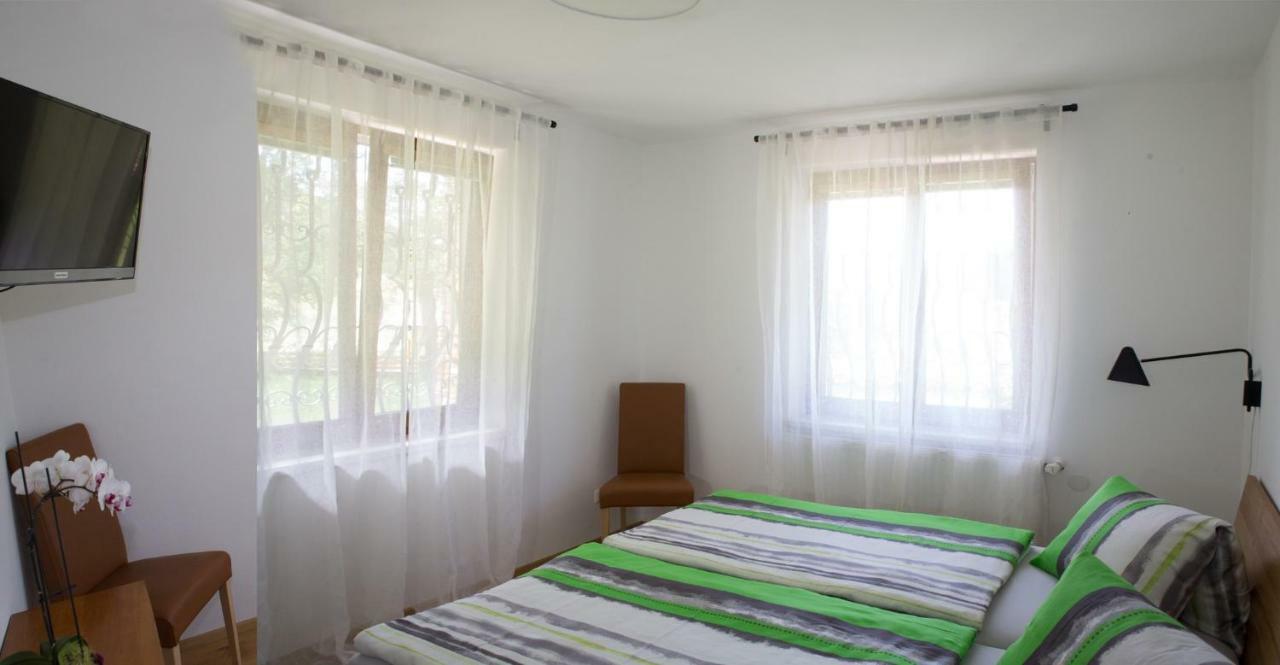 Gaestezimmer Buchegger Krumbach  Exterior foto